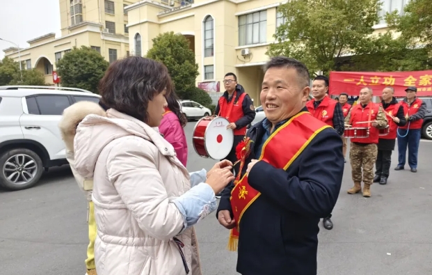 樟樹福城街道：立功迎喜報 光榮送到家